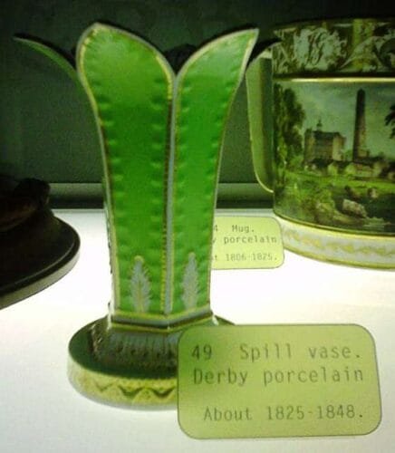 Green porcelain spill vase